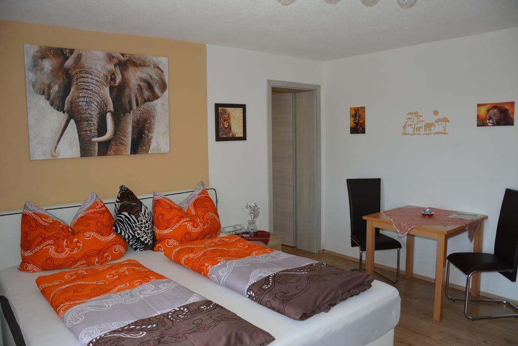 Gaestehaus Schmid Sankt Johann im Saggautal Exteriör bild